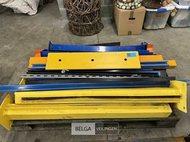 Bescherm stukken palletstelling - afbeelding 1 van  4