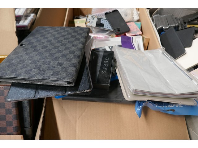 Beschermcases voor tablet's en phones - afbeelding 7 van  7