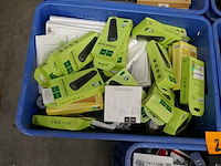 Beschermhoezen - powerbank's - oordopjes - tabletcases - afbeelding 3 van  6