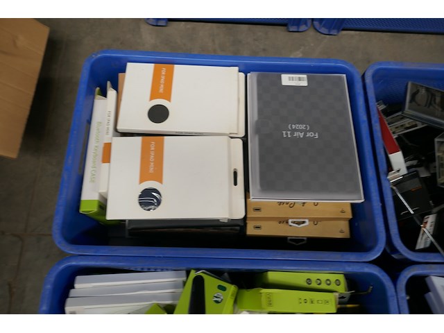 Beschermhoezen - powerbank's - oordopjes - tabletcases - afbeelding 6 van  6