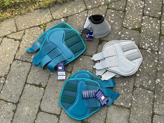 Bescherming paarden (4x) - afbeelding 1 van  5