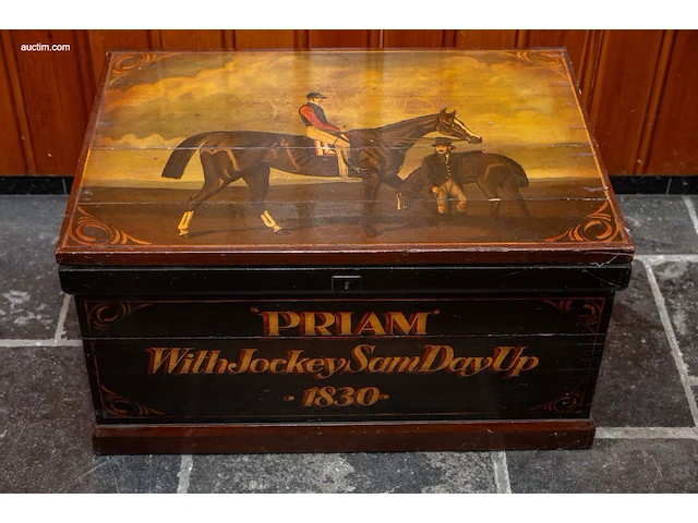 Beschilderde houten kist / paardendeken-kist met... - afbeelding 2 van  5