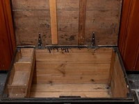 Beschilderde houten kist / paardendeken-kist met... - afbeelding 4 van  5
