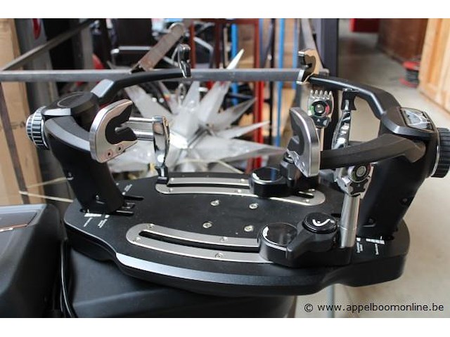 Besnarings apparaat head - afbeelding 2 van  4