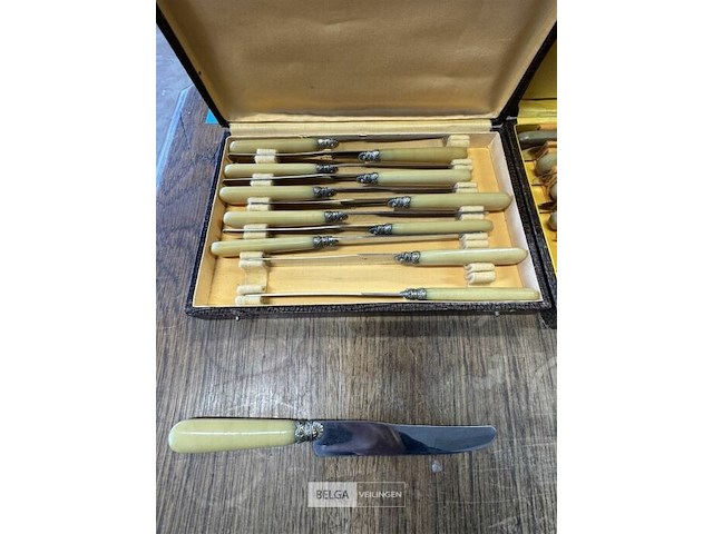 Bestek in doos - afbeelding 3 van  9