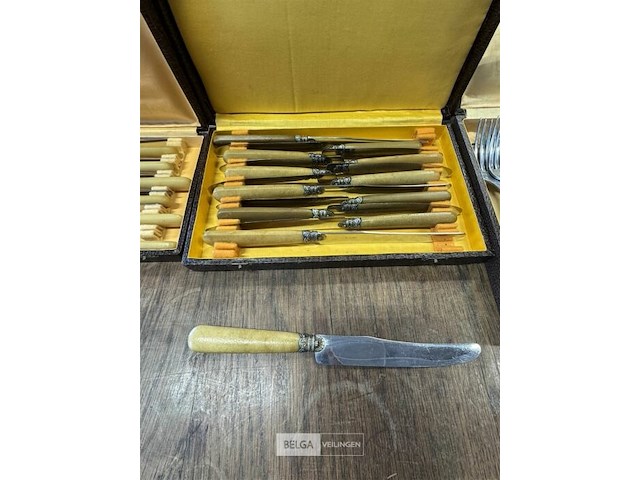 Bestek in doos - afbeelding 4 van  9