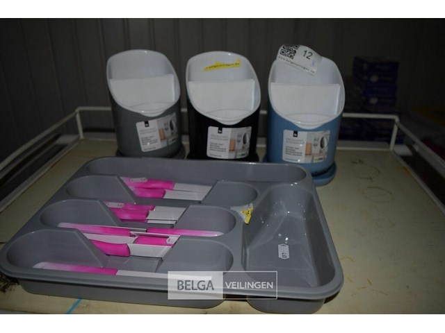 Bestekbak met 12 messen en 3 kleine bestekbakjes - afbeelding 1 van  3