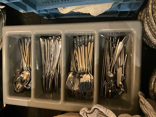 Bestekbak met inhoud (2x) - afbeelding 2 van  2