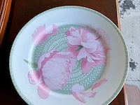 Bestekkoffer uit de capricorne collectie verzilverd christofle, bord hermes, bord delfts, doos met naaigerief, divers aardewerk - afbeelding 7 van  24