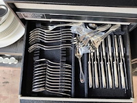 Bestekkoffer uit de capricorne collectie verzilverd christofle, bord hermes, bord delfts, doos met naaigerief, divers aardewerk - afbeelding 15 van  24