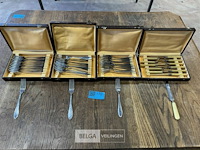 Bestekset (vorken en messen) - afbeelding 1 van  4