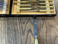 Bestekset (vorken en messen) - afbeelding 3 van  4