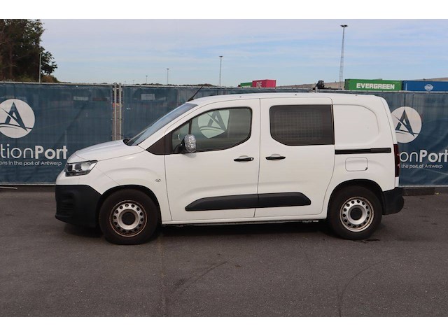 Bestelwagen citroen berlingo diesel 130pk 2019 (marge) - afbeelding 1 van  1
