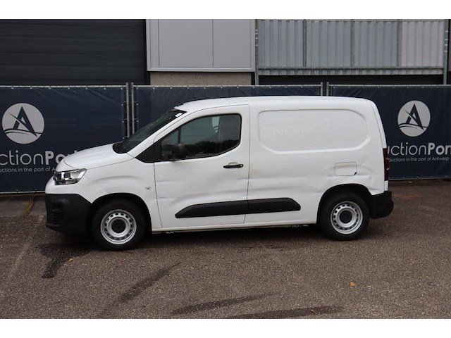 Bestelwagen citroën berlingo diesel 76pk 2021 - afbeelding 1 van  1