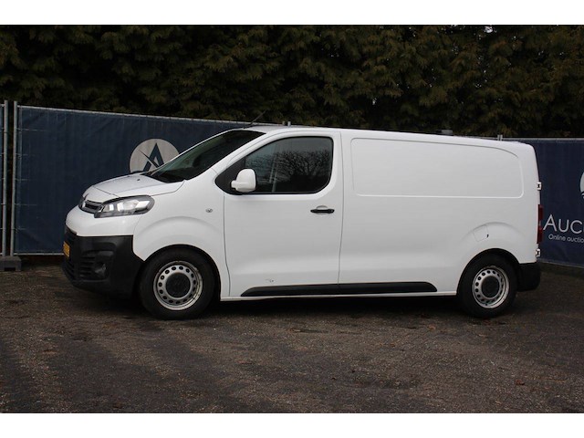 Bestelwagen citroen jumpy 1.6 bluehdi 95 comfort m diesel 96pk 2018 - afbeelding 1 van  1