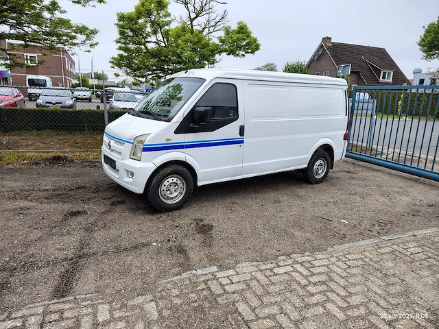 Bestelwagen dfsk van benzine 2017 - afbeelding 1 van  1