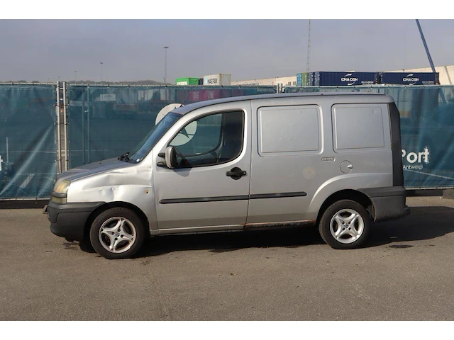 Bestelwagen fiat doblo diesel 105pk 2003 (marge) - afbeelding 1 van  1