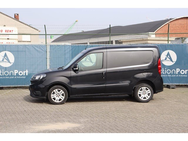 Bestelwagen fiat doblo diesel 95pk 2020 (marge) - afbeelding 1 van  1