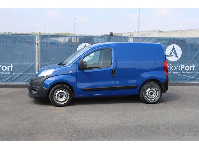 Bestelwagen fiat fiorino benzine 78pk 2019 (marge) - afbeelding 1 van  1