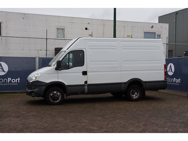 Bestelwagen iveco 50c15 diesel 146pk 2013 - afbeelding 1 van  1