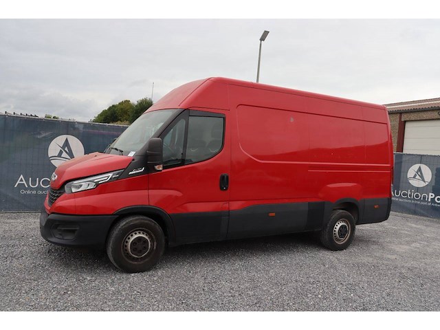 Bestelwagen iveco daily 35-160 diesel 156pk 2020 - afbeelding 1 van  1