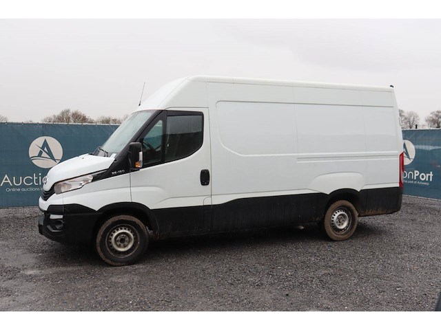 Bestelwagen iveco daily 35-160 diesel 2019 - afbeelding 1 van  1