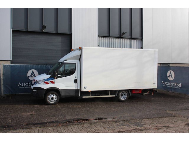 Bestelwagen iveco daily 35c14g cng diesel 100kw 2018 - afbeelding 1 van  1