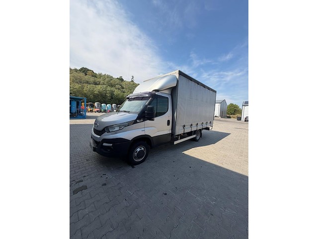 Bestelwagen iveco daily diesel 2016 - afbeelding 1 van  1
