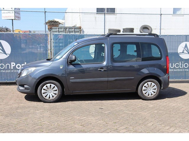 Bestelwagen mercedes-benz citan tourer 112 benzine - afbeelding 1 van  1