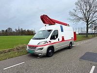 Bestelwagen met hoogwerker peugeot boxer 2.2hdi diesel 2018 - afbeelding 1 van  1