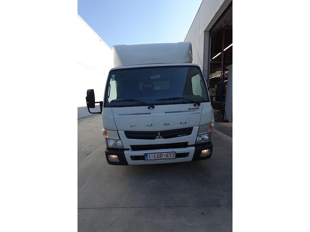 Bestelwagen mitsubishi fuso - afbeelding 3 van  13