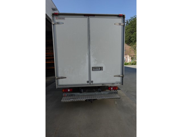 Bestelwagen mitsubishi fuso - afbeelding 4 van  13