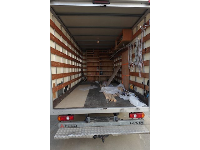 Bestelwagen mitsubishi fuso - afbeelding 6 van  13