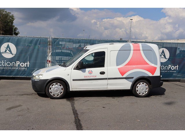 Bestelwagen opel combo 1.7cdi diesel 100pk 2009 (marge) - afbeelding 1 van  1
