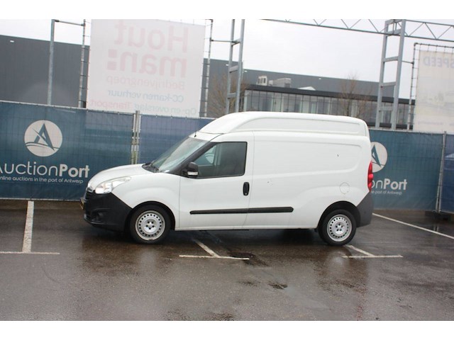 Bestelwagen opel combo diesel 105pk 2017 - afbeelding 1 van  1