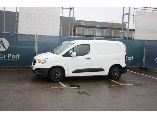 Bestelwagen opel combo diesel 2020 - afbeelding 1 van  1