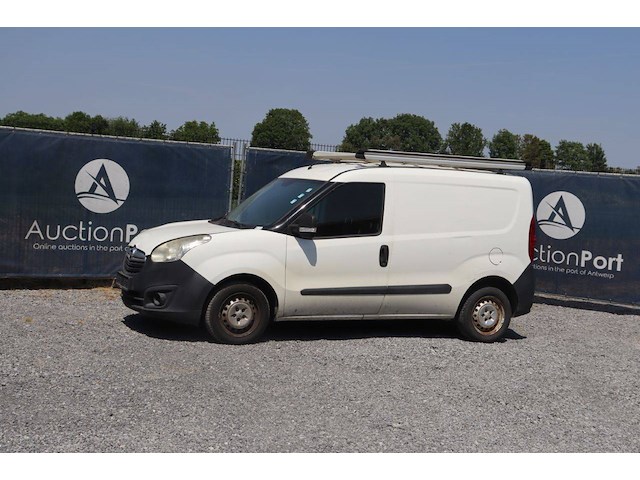 Bestelwagen opel combo diesel 90pk 2014 - afbeelding 1 van  1