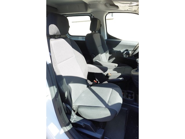Bestelwagen opel combo - afbeelding 2 van  18