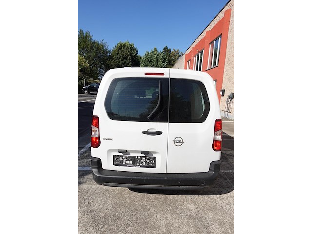 Bestelwagen opel combo - afbeelding 12 van  18
