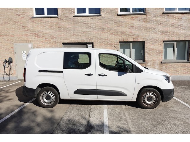 Bestelwagen opel combo - afbeelding 13 van  18