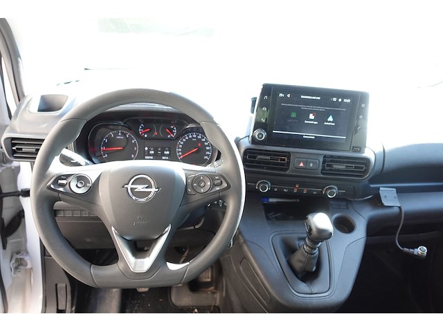 Bestelwagen opel combo - afbeelding 15 van  18