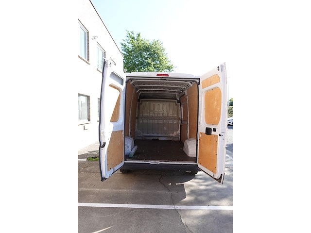 Bestelwagen opel movano - afbeelding 4 van  19