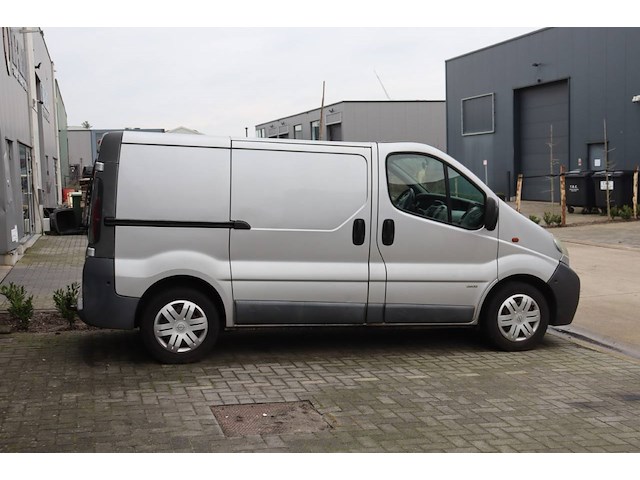 Bestelwagen opel vivaro 1.9 cdti diesel 100pk 2005 - afbeelding 1 van  1