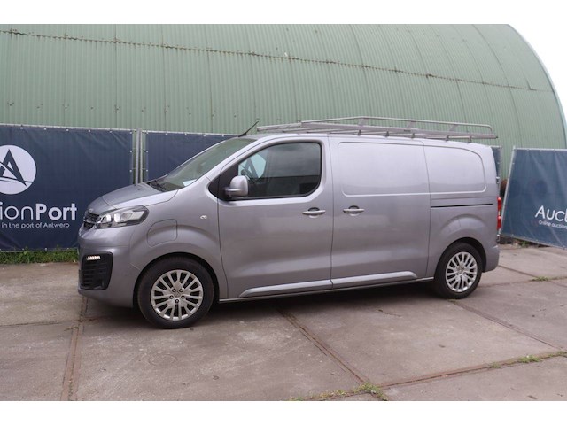 Bestelwagen opel vivaro elektriciteit 136pk 2021 - afbeelding 1 van  1