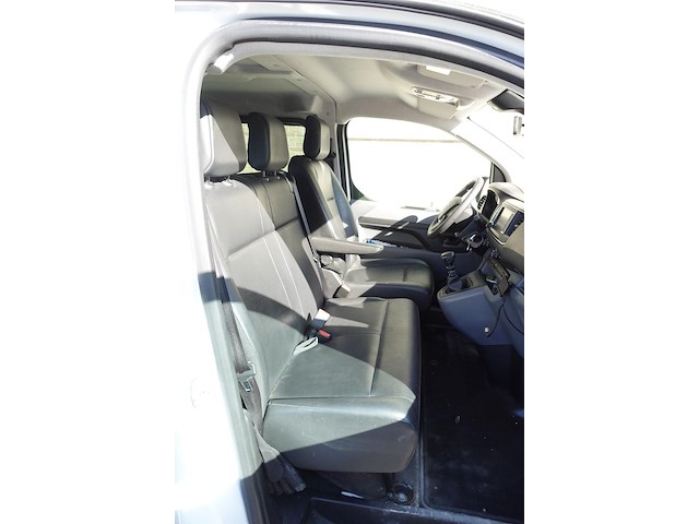 Bestelwagen opel vivaro - afbeelding 2 van  20