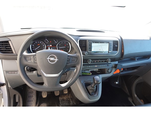 Bestelwagen opel vivaro - afbeelding 17 van  20