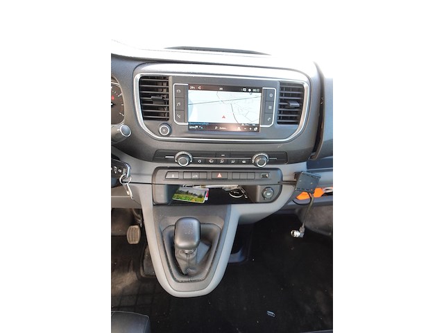 Bestelwagen opel vivaro - afbeelding 19 van  20