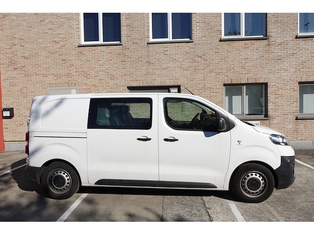 Bestelwagen opel vivaro - afbeelding 13 van  18