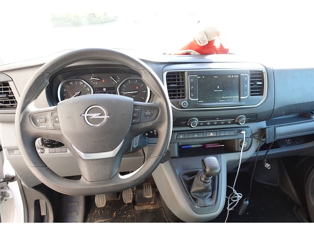 Bestelwagen opel vivaro - afbeelding 15 van  18