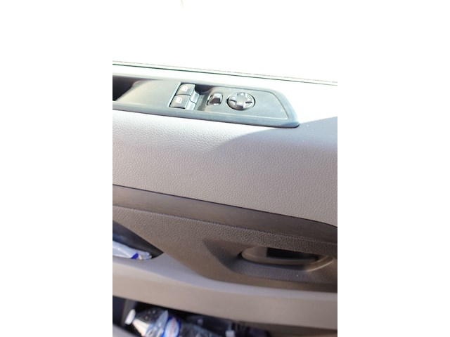 Bestelwagen opel vivaro - afbeelding 18 van  18